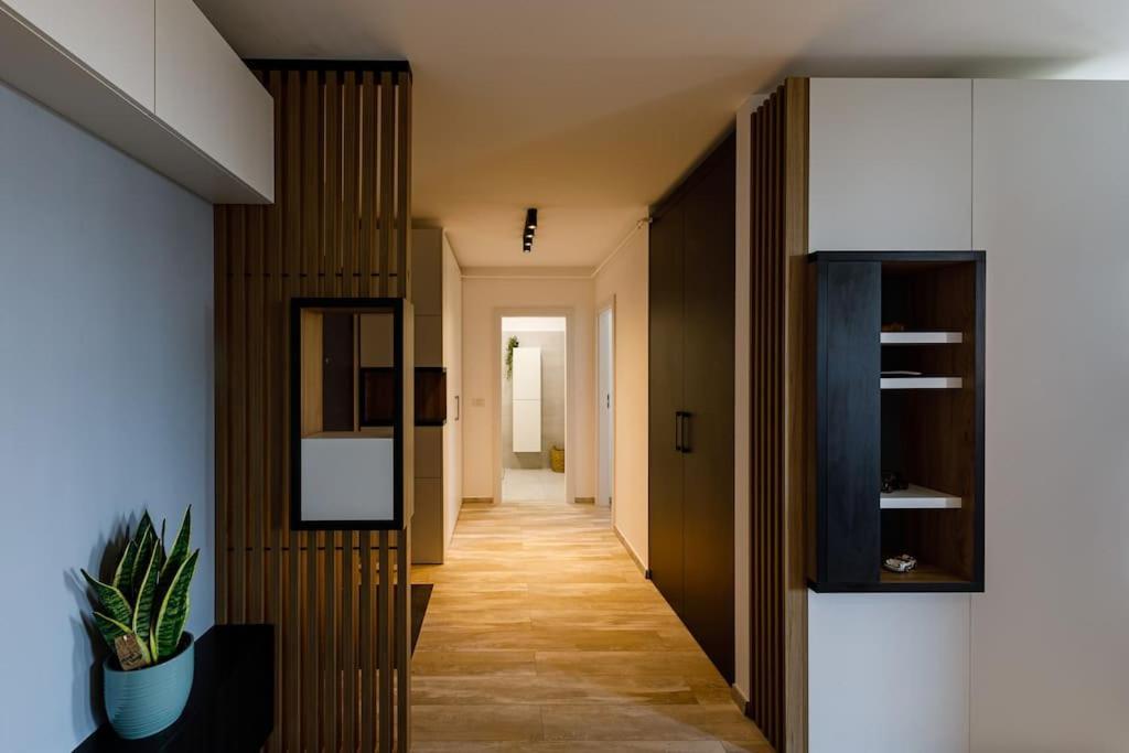 Luxury Apt. Near River & Parking 蒂米什瓦拉 外观 照片